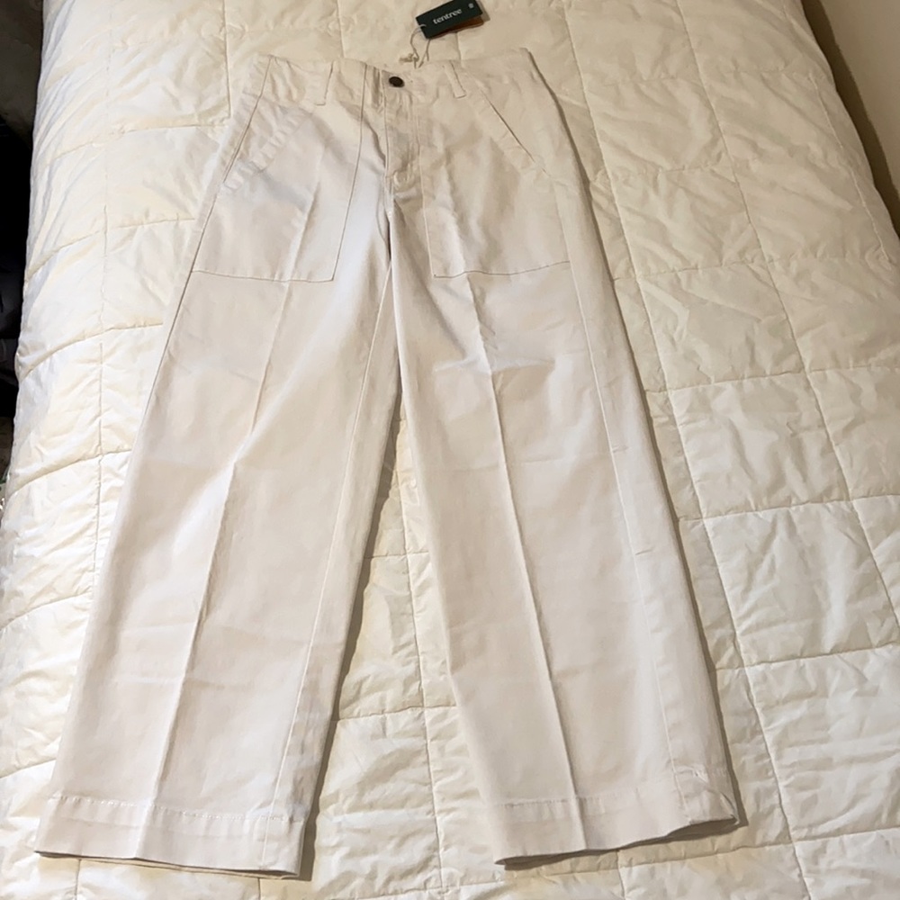Ten tree white pants size 2 boot cut above ankle